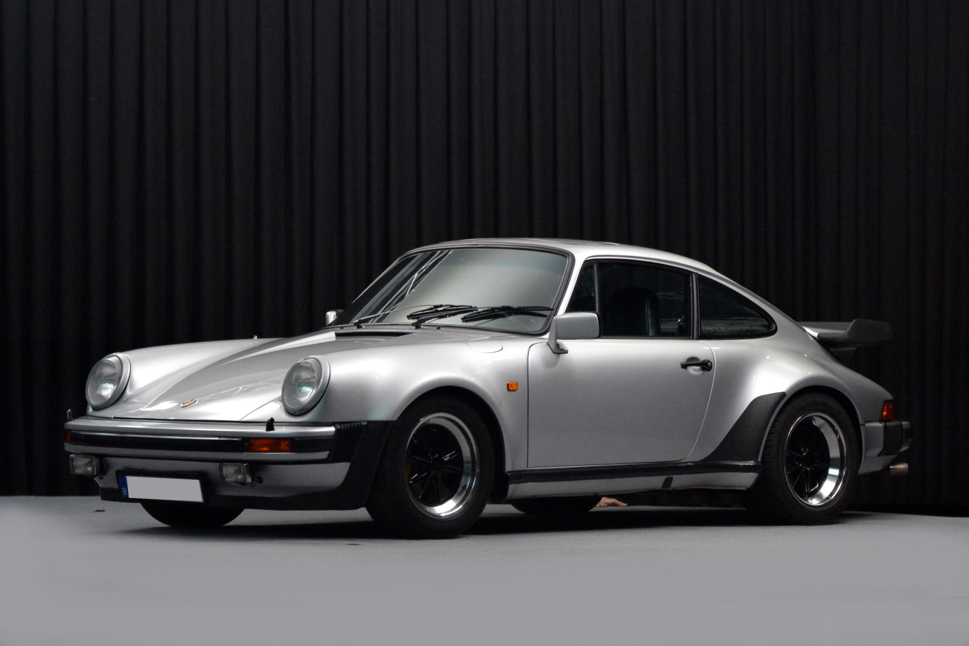 How To Clean Leather Car Seats >> 1979 Porsche 911 "Turbo" - 3.3 in good condition - fuchs - sliding roof | Classic Driver Market How To Clean Leather Car Seats >> 1979 Porsche 911 "Turbo" - 3.3 in good condition - fuchs - sliding roof | Classic Driver Market