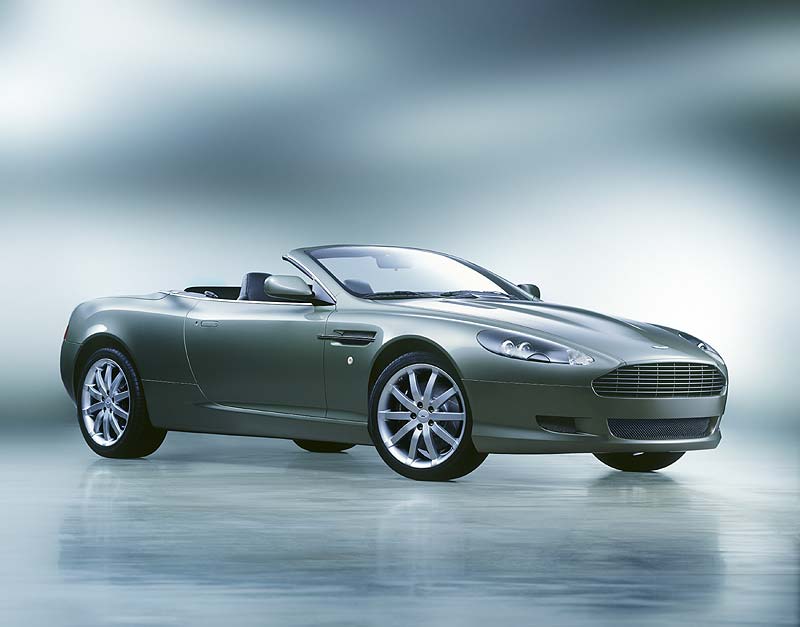 Aston Martin DB9 Volante: Premiere in Detroit 2004