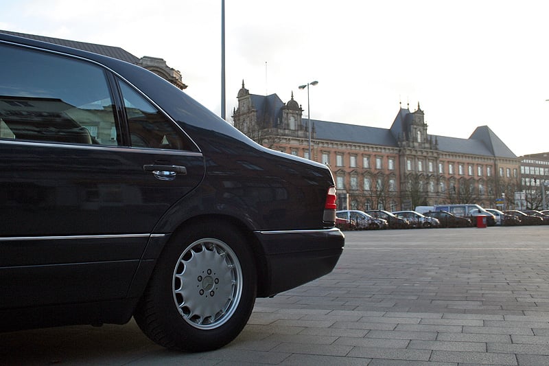 Mercedes-Benz S-Klasse W140