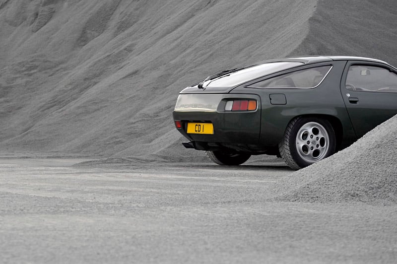 Porsche 928