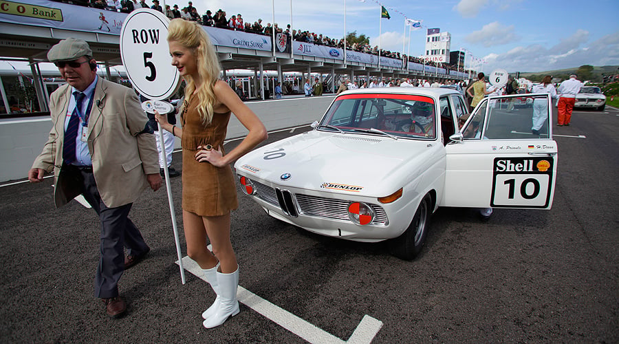 Ein Bayer in England: BMWs Neue Klasse beim Goodwood Revival 