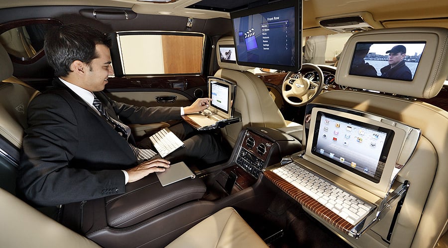 Bentley Mulsanne Executive Interior Concept: Rolling Boardroom