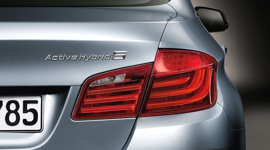 BMW ActiveHybrid 5 due early 2012