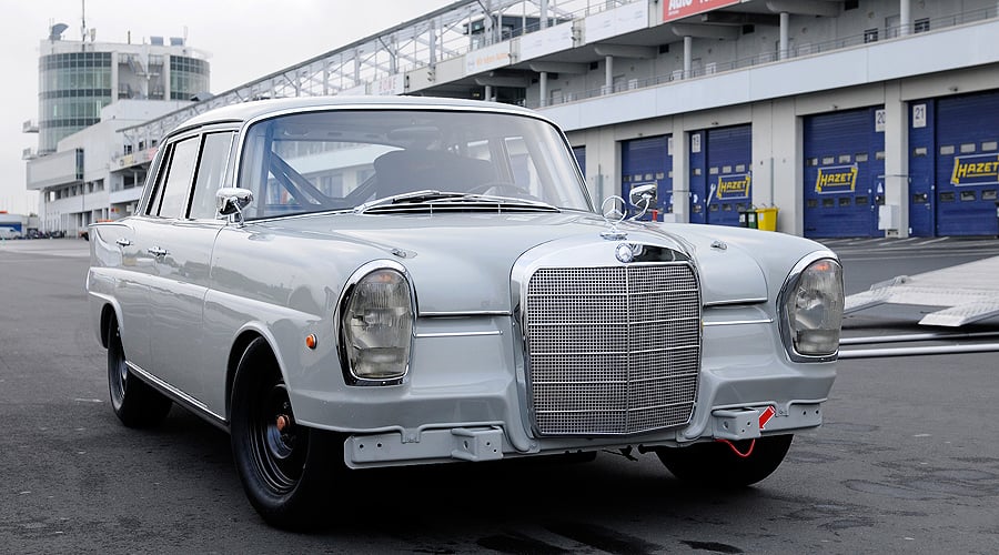 Mercedes-Benz 220 SE Heckflosse: Premiere beim FHR-Langstreckencup