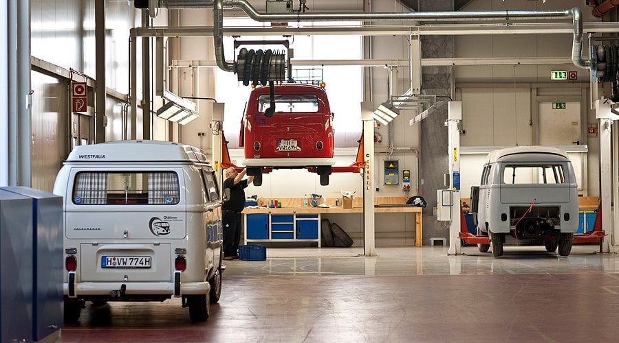 Abstammung verpflichtet: Restaurierung ab Werk für den VW Bus