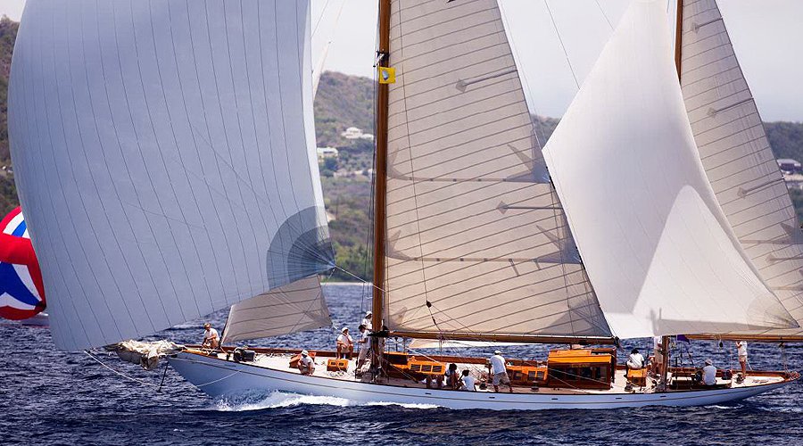 Antigua Classic Yacht Regatta: Segeln im Land über den Winden