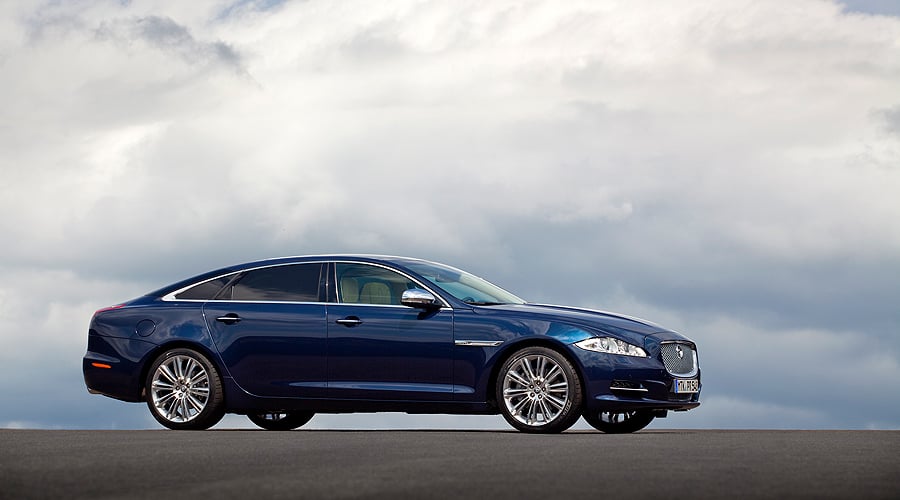 Jaguar XJ Diamond Edition und Range Rover Westminster: Queen‘s Pride