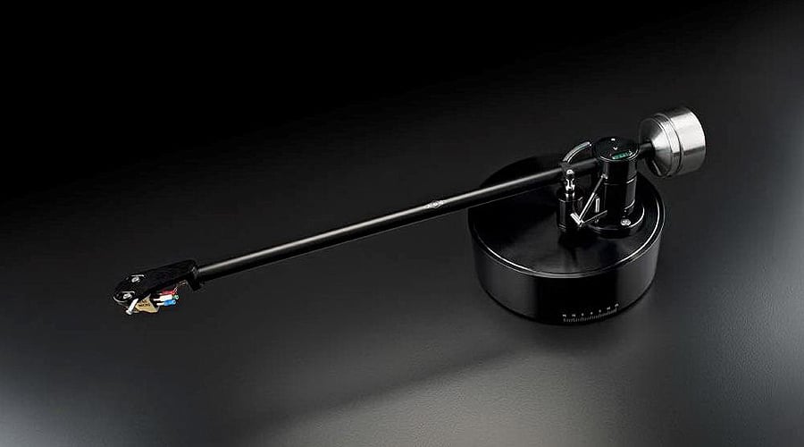 The ‘other’ AMG V12: High-tech German turntables