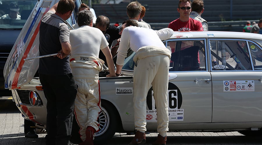 Ring of Fire: Asphalt-Glühen beim 40. Oldtimer-Grand-Prix am Nürburgring