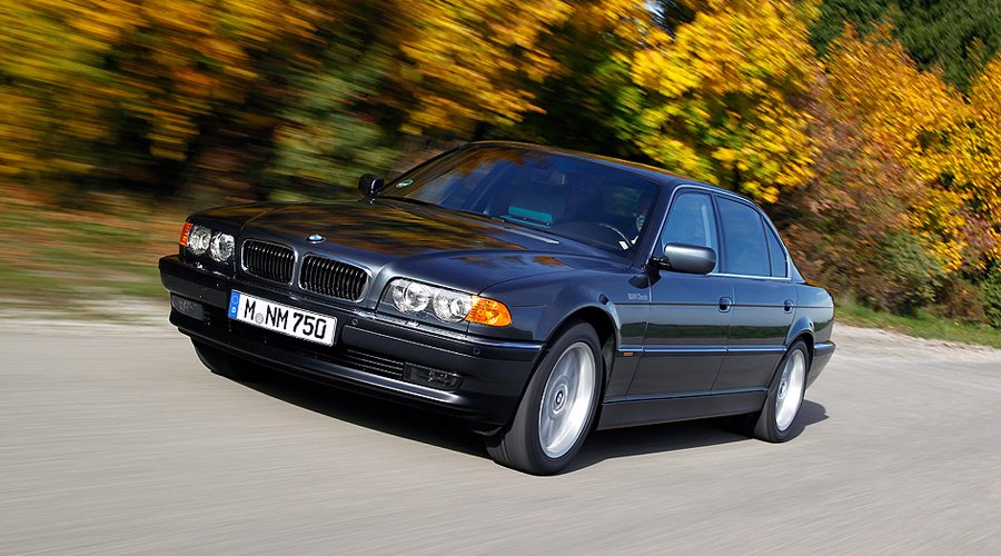 BMW 7 Series V12 Generations: Silver Jubilee for the King