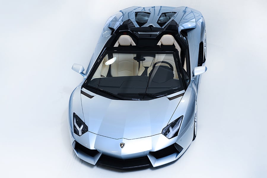 Lamborghini Aventador LP700-4 Roadster: The sky’s the limit