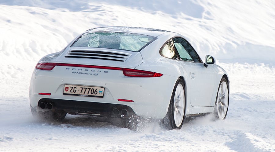 Porsche 911 Carrera 4S: Großes Schneegestöber!