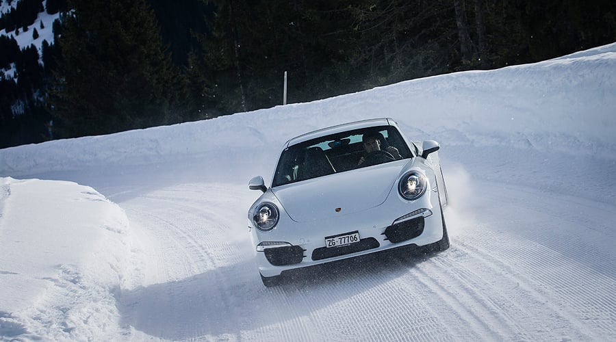 Porsche 911 Carrera 4S: Großes Schneegestöber!