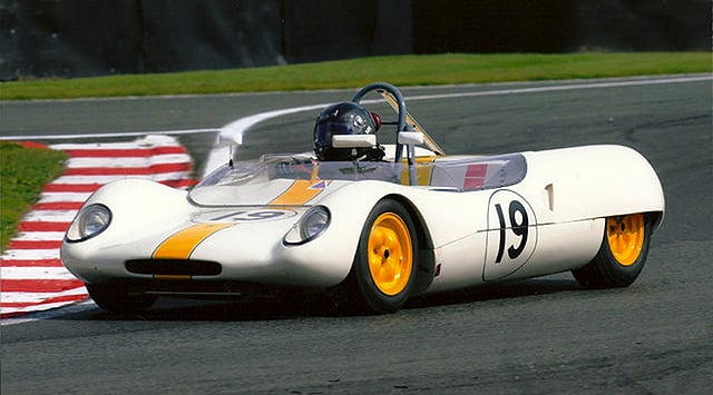 Pared to the Minimum: Lightweight racing cars from Speedmaster Cars