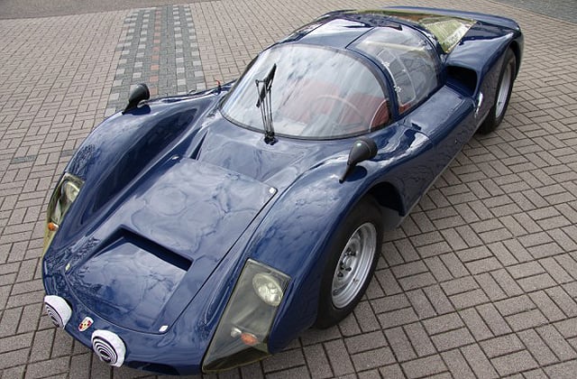 Aus der Mitte heraus: Restaurierung des Porsche 906 Daytona-Prototyps