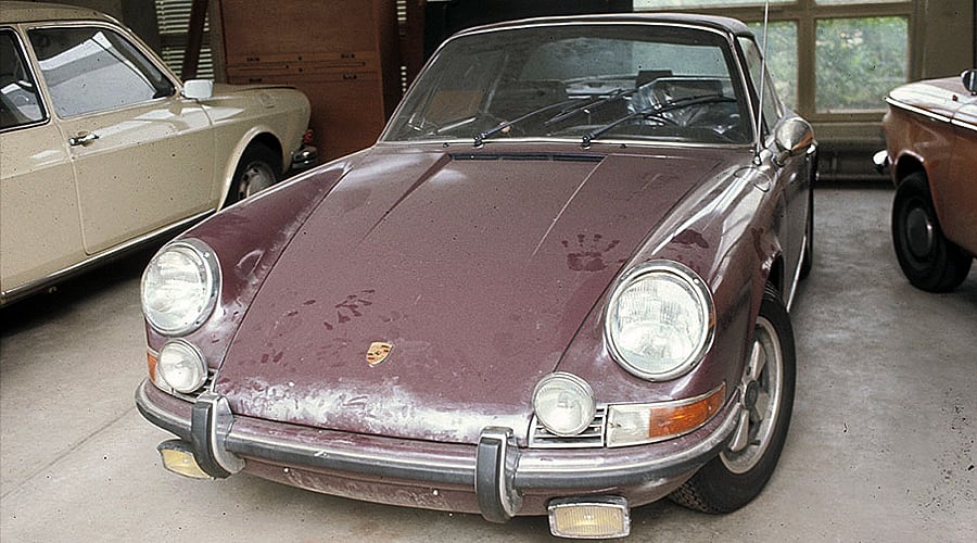 Stop, a Terrorist Has Stolen My Porsche!