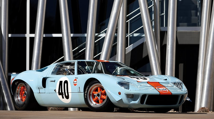 Zwei Ford GT40 bei der RM-Auktion in Monterey