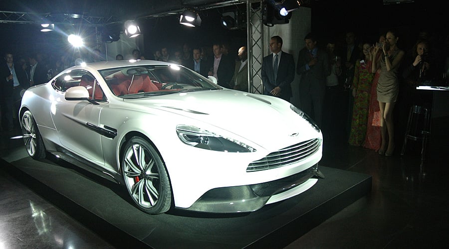 Aston Martin Vanquish: Premiere in London