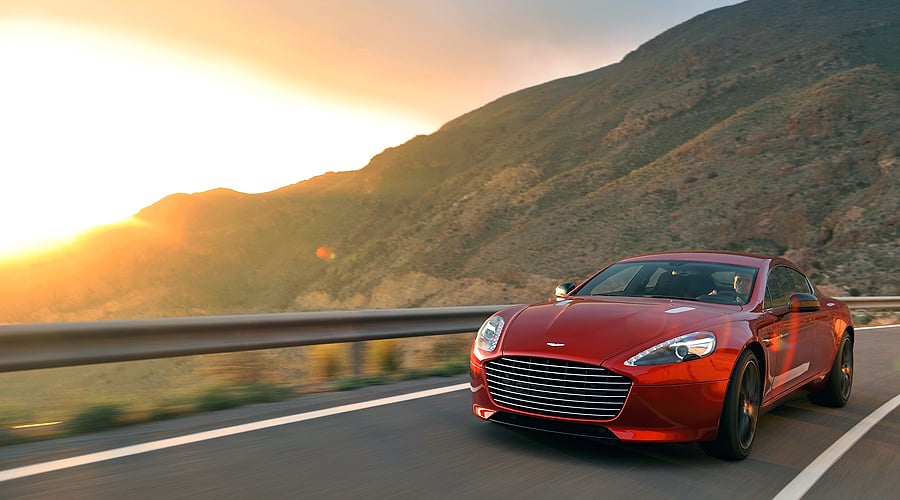 Aston Martin Rapide S: Mit vollem Mund