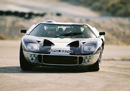 Ford GT40 of Bellm/Lanzante wins in Spain 2002