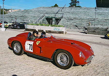 Ford GT40 of Bellm/Lanzante wins in Spain 2002