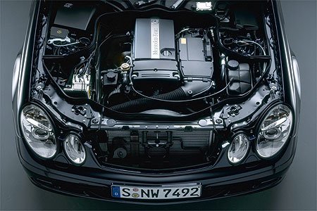 Mercedes-Benz E-Klasse: Drei neue Hightech-Motoren