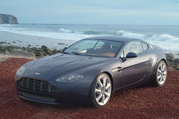 Aston Martin AMV8 Vantage: Neue exklusive Fotoaufnahmen