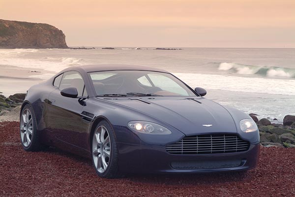 Aston Martin AMV8 Vantage: Neue exklusive Fotoaufnahmen