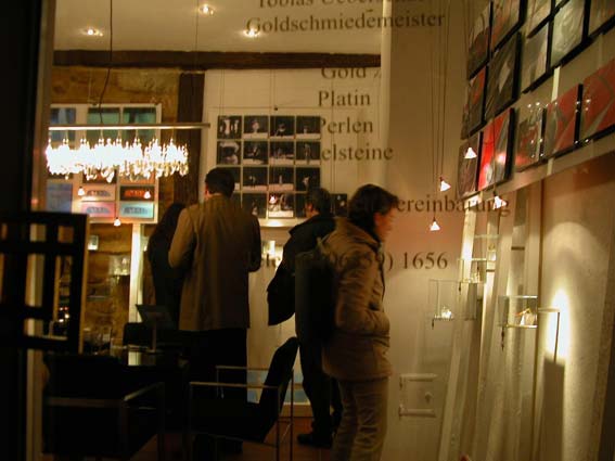 Nanette Schärf: Momente in Wachs