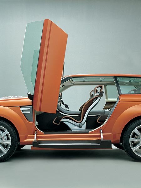 Land Rover unveils first ever concept show car at Detroit Auto Show