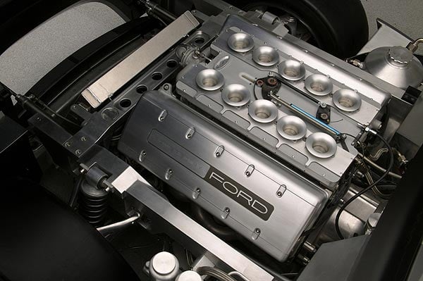 Ford Shelby Cobra concept  - with 605bhp V10