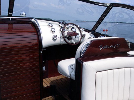 Venegy: Der Bentley unter den Sportbooten