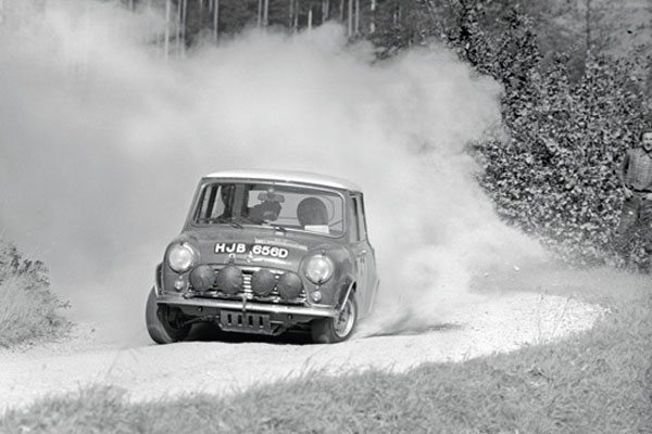 Mini 1964: Sieg bei der Rallye Monte Carlo