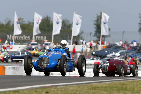 Starterfeld der Superlative beim 32. AvD-Oldtimer-Grand-Prix