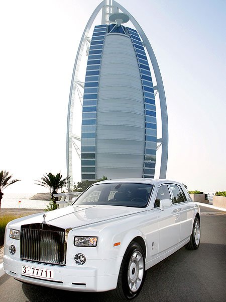 Hotel Burj al Arab erhält zwei Rolls-Royce Phantom