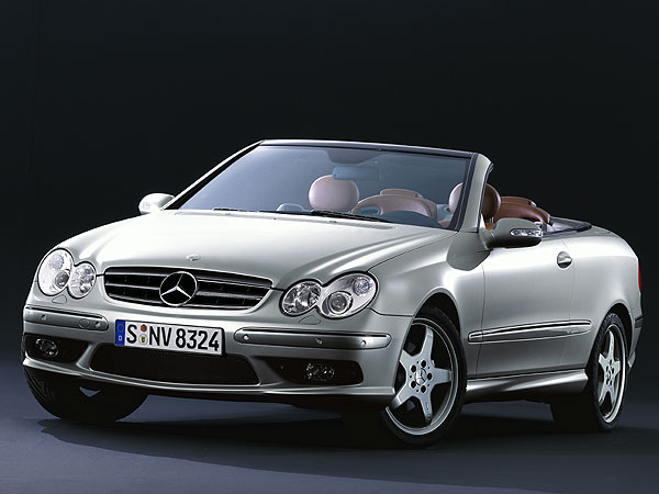 Mercedes-Benz meets Giorgio Armani in Paris 2004