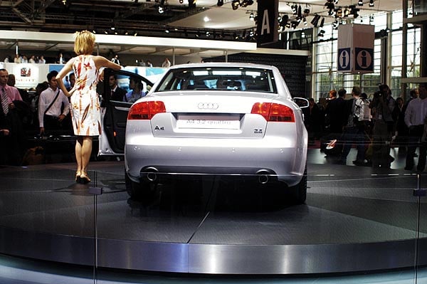 Paris Motor Show 2004 - Review