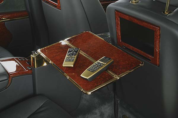 Maybach's brilliant idea: Gold rather than chrome interior