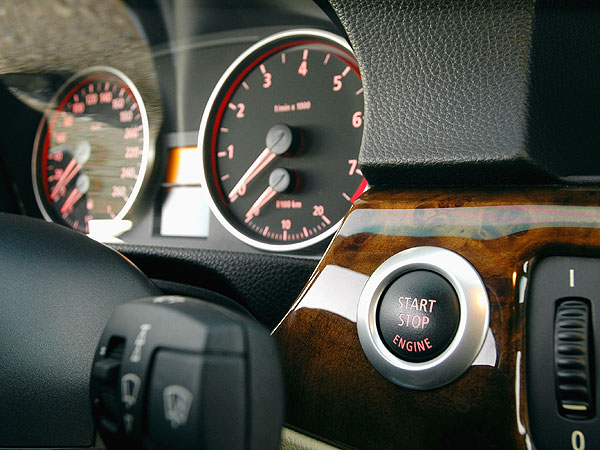BMW 330i
