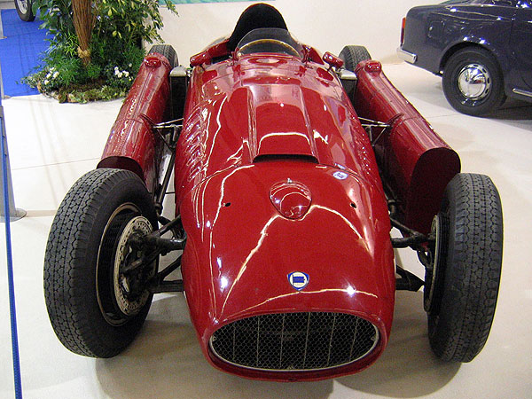 Paris Rétromobile 2005