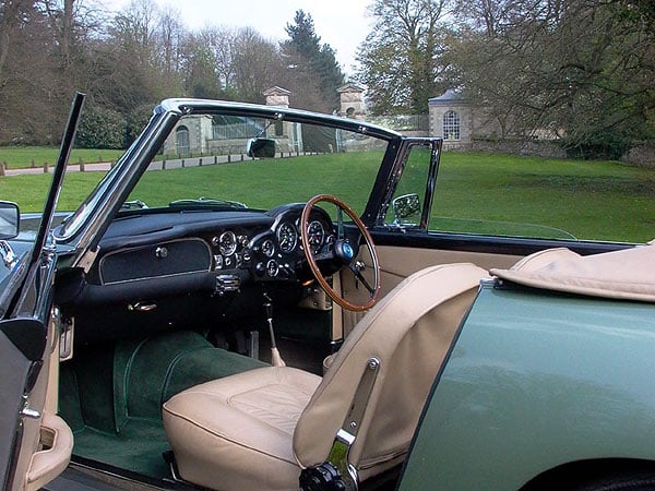 Aston Martin DB6 Short-Chassis Vantage Volante