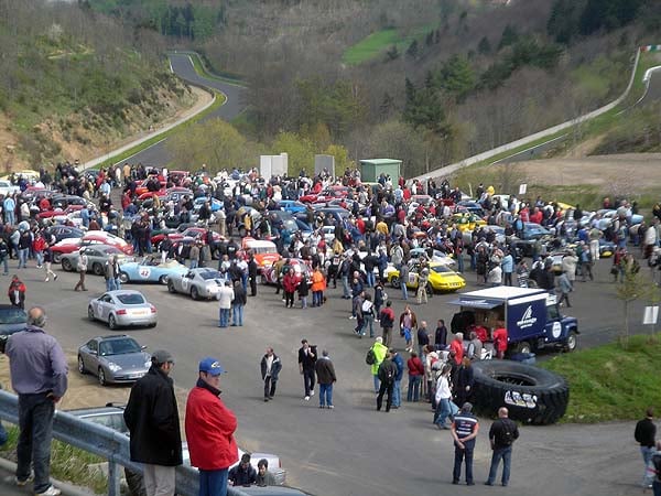 Tour Auto 2005: Drive safe but fast