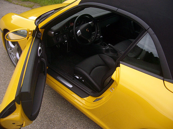 Porsche 911 Carrera Cabriolet