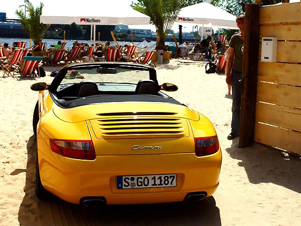 Porsche 911 Carrera Cabriolet