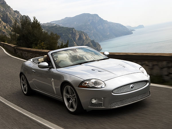 Jaguar XKR to debut in London