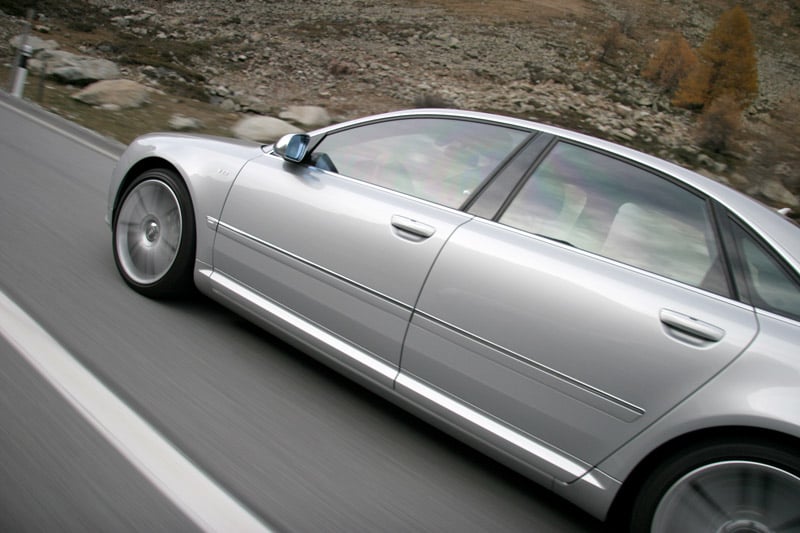 Audi S8 (1)