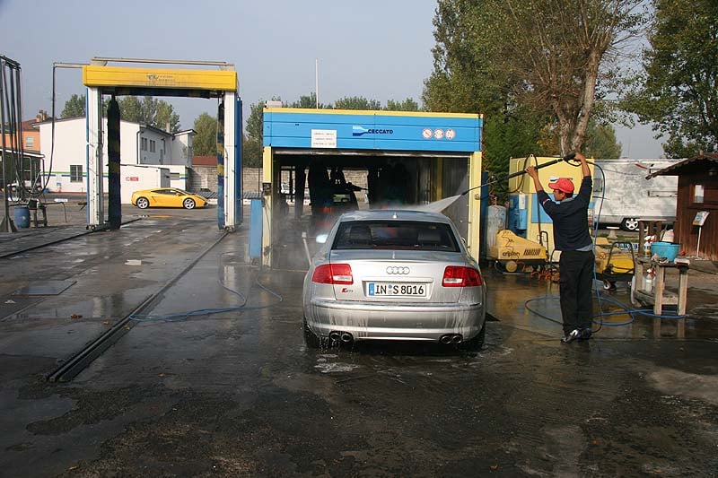 Audi S8 (2)