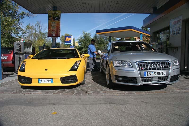 Audi S8 (2)