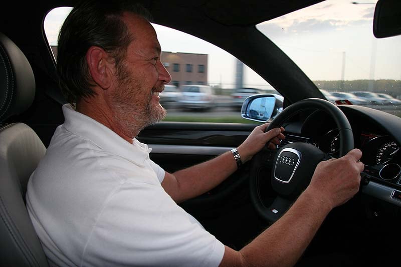 Audi S8 (2)