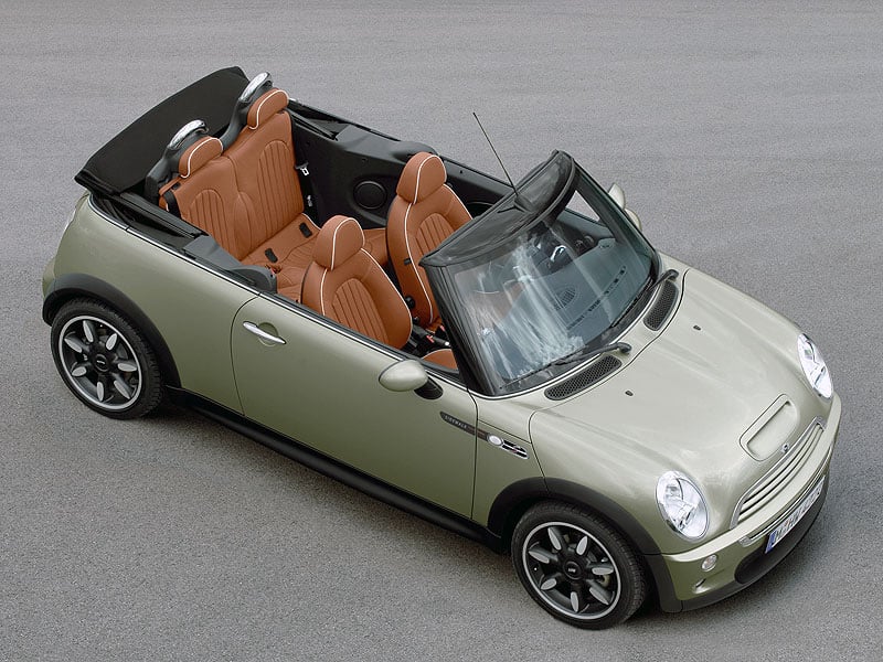 Deluxe 'Sidewalk' convertible from MINI